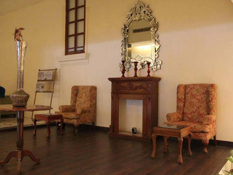 Jukaso Inn Pragati Maidan ニューデリー エクステリア 写真