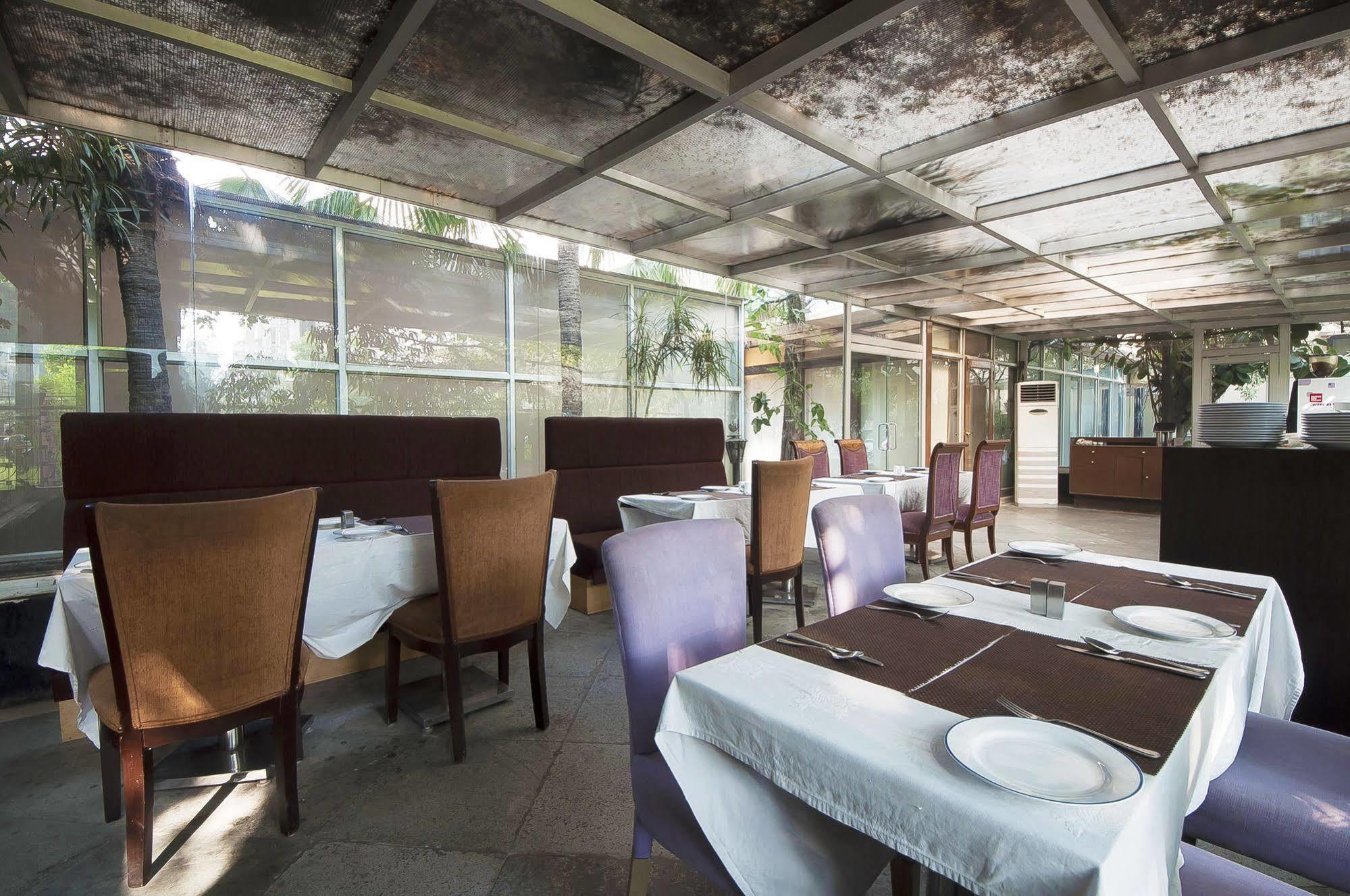 Jukaso Inn Pragati Maidan ニューデリー エクステリア 写真